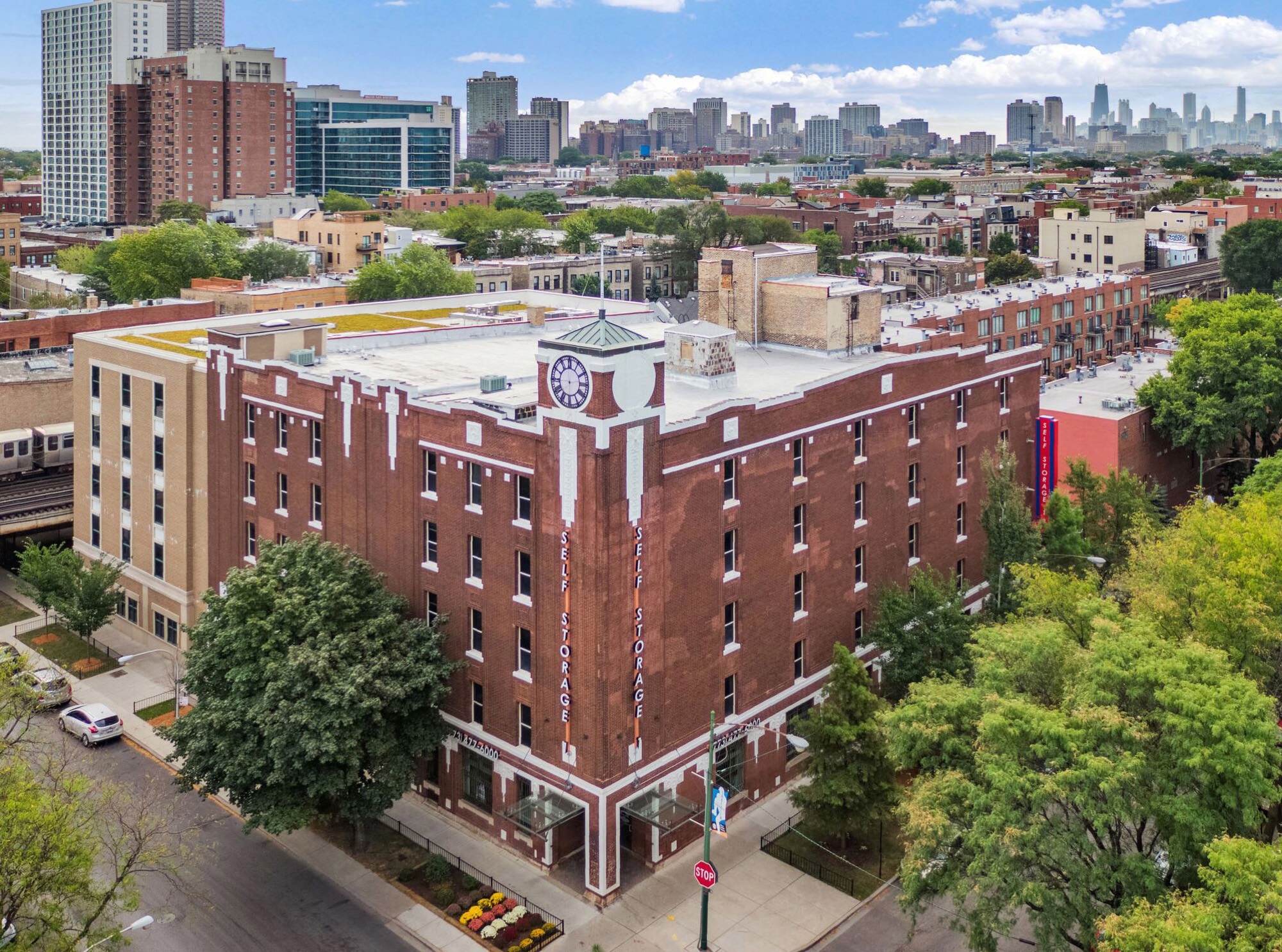 Wrigleyville Self Storage, Chicago